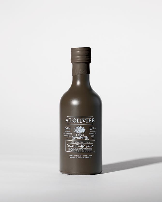 black truffle flavour aromatic olive oil black truffle flavour aromatic olive oil