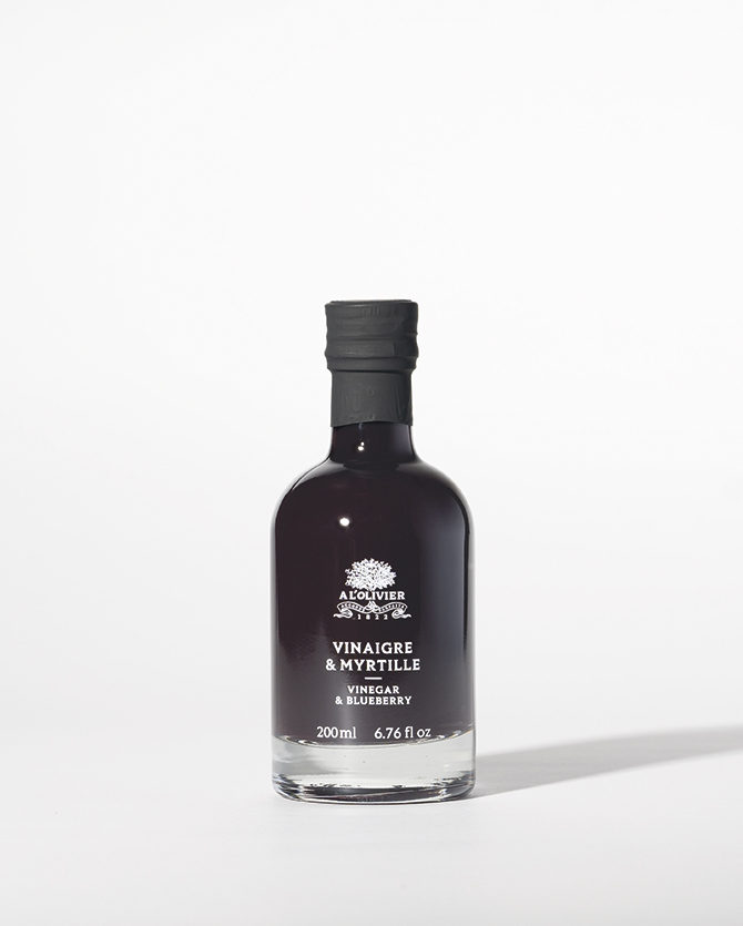 vinaigre et myrtille vinaigre et myrtille