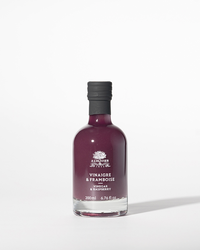 vinegar et raspberry vinegar et raspberry